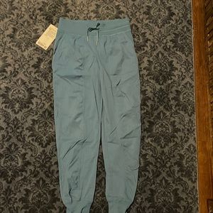 Lulu lemon dance studio mr jogger size 6 teal blue
